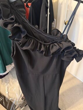 Adrianna Papell Black One-Shoulder Ruffle Cocktail Dress